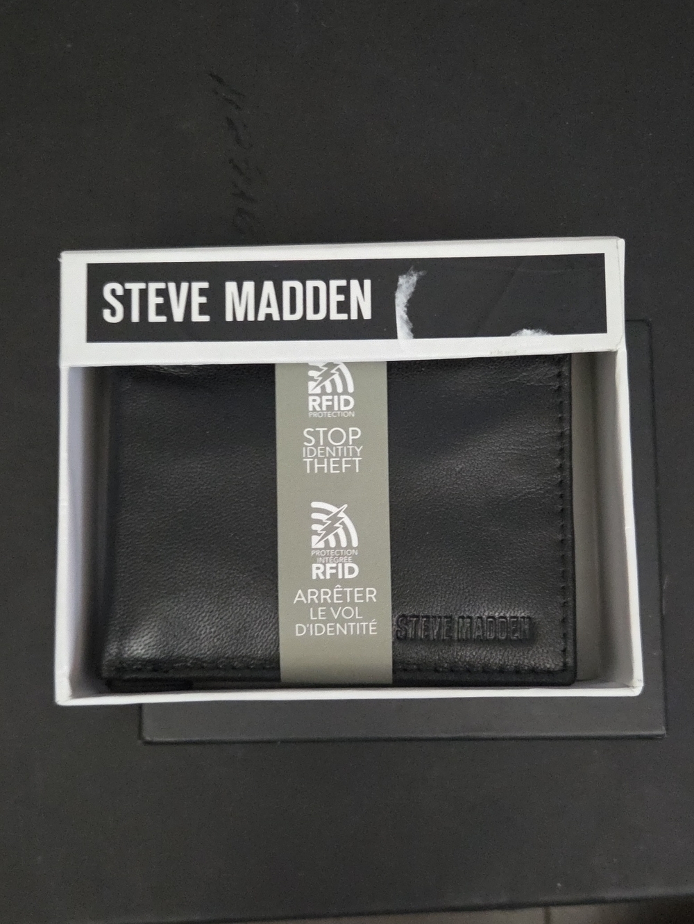 Steve Madden Black Leather RFID Bifold Card Holder Wallet